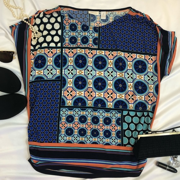 Chico's Tops - 🛍CHICOS top blouse Size 2 scoop neck stretch A29